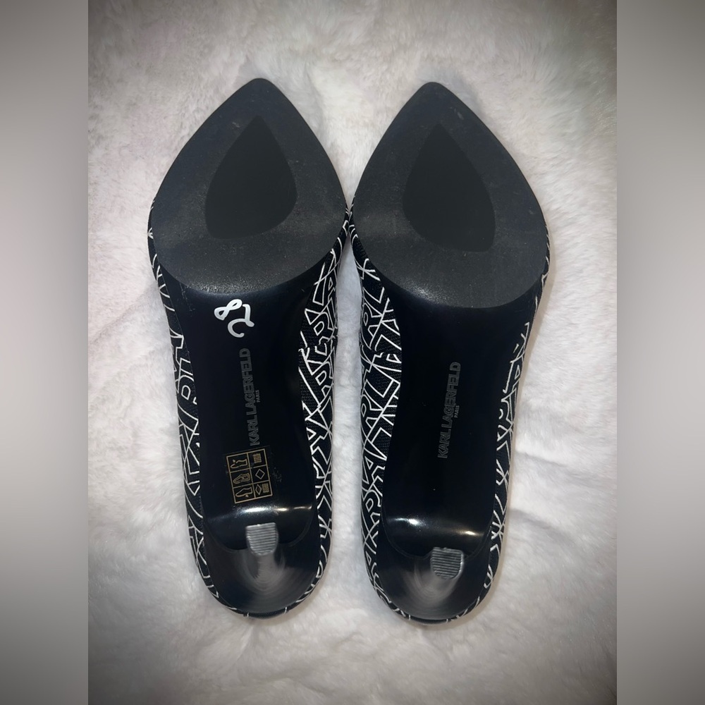 Karl Lagerfeld Royale Pointed Toe Pump - Picture 10 of 11